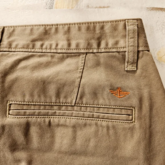 Dockers Alpha Slim Tapered Khakis Men's 38x32 - Picture 8 of 8